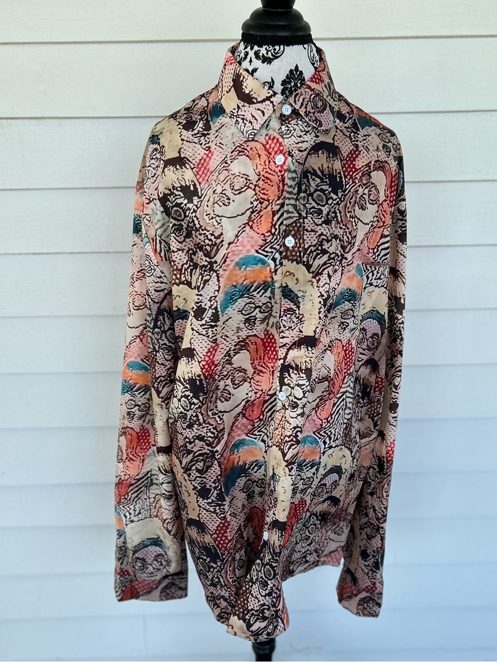 Unisex Patterned Button-Up Shirt with faces in Multicolor